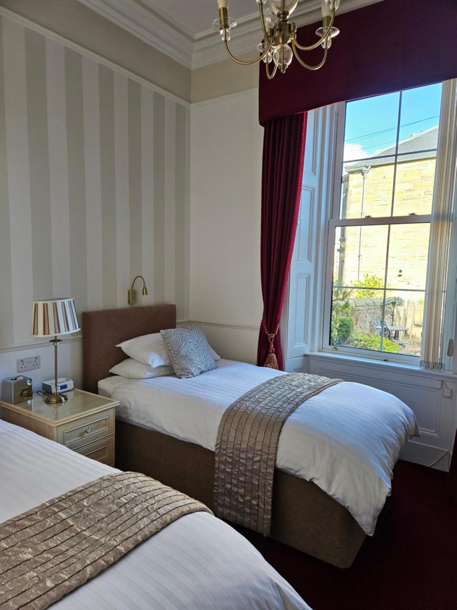 Highfield Guest House — Photos 1